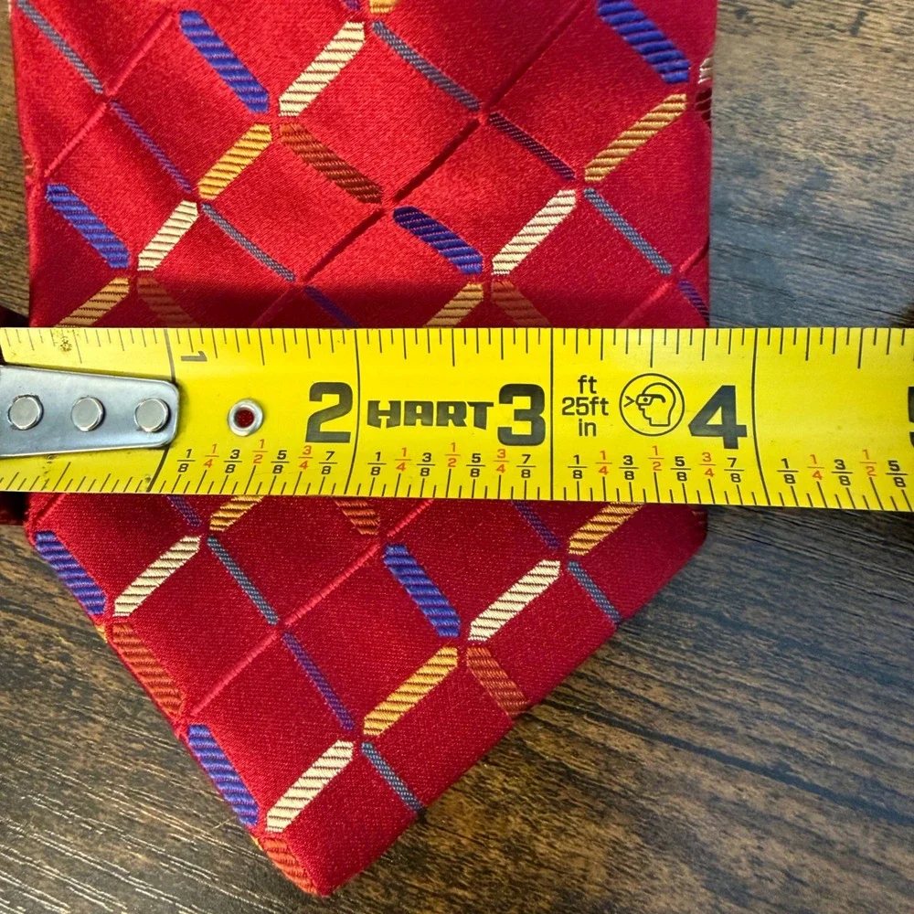 Jos A Bank Tie Lot of 2 Mens 100% Silk Signature Collection Geometric Floral USA